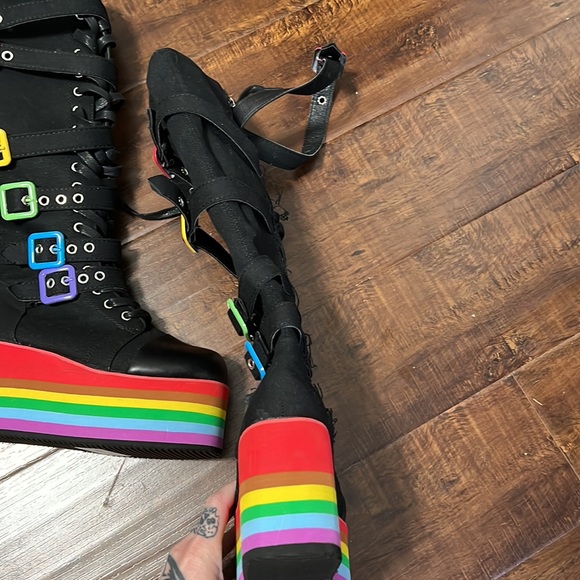 NWT Rainbow Platform Buckle Boots!! - Picture 4 of 8